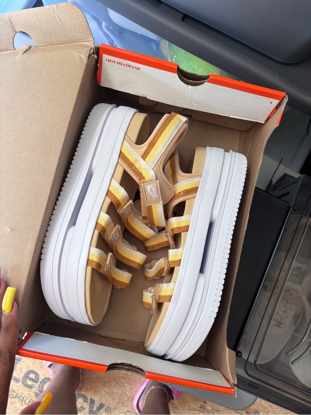 Nike Icon Platform Sandals - Picture 2 of 3